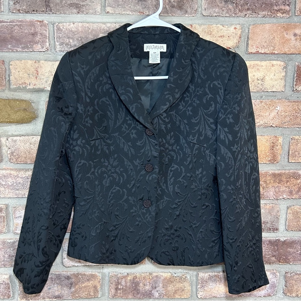 Ann Taylor Black Brocade Textured Fitted Blazer - Picture 9 of 10